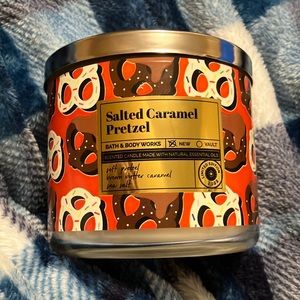 Limited edition Salted Caramel Pretzel candle